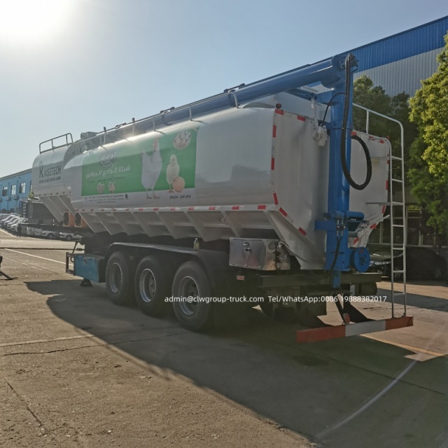 hydraulic grain auger feed grain transport truck trailer 