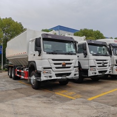 feed transport truck