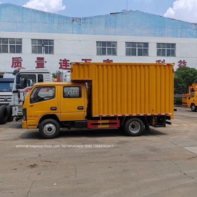 cargo truck with double cab
