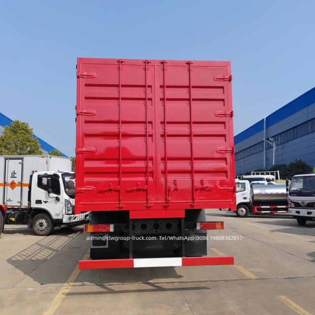 CLW 8x4 30tons 35tons High Skeletal Fence Wall Truck,Chengli Special Automobile Co.,Ltd,CLW 8X4 12wheeler 30tons cage stake box fence cargo lorry truck