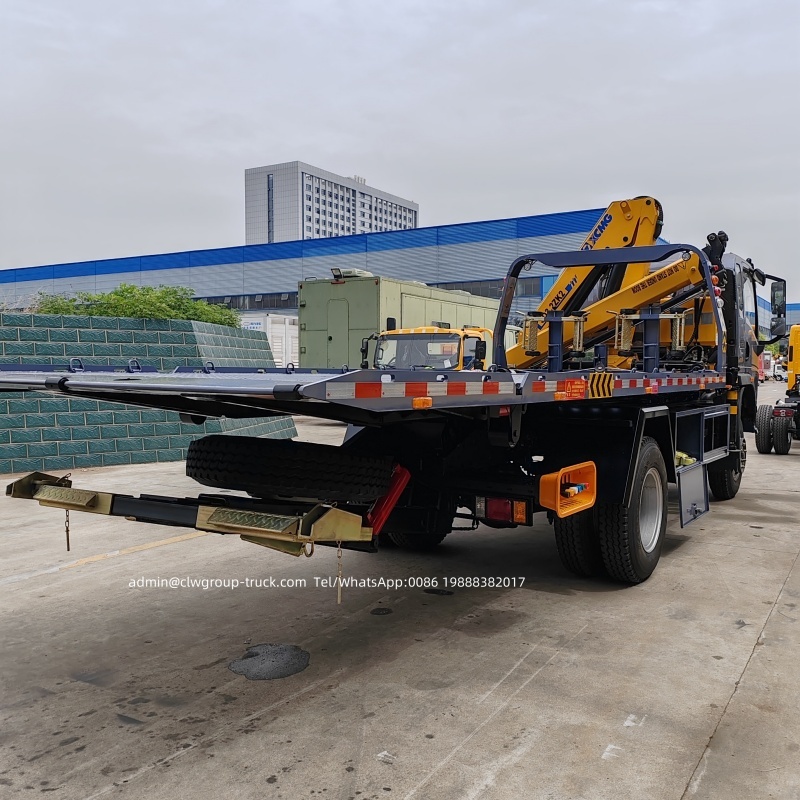 recovery truck with 4stage 3ton crane
