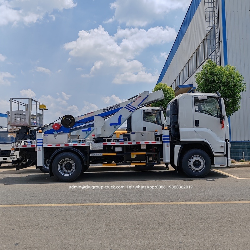 telescopic boom ladder lift  truck 4x2