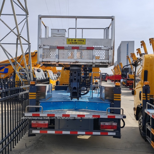 aerial telescopic booms