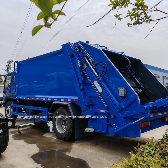 solid waste collection equipment