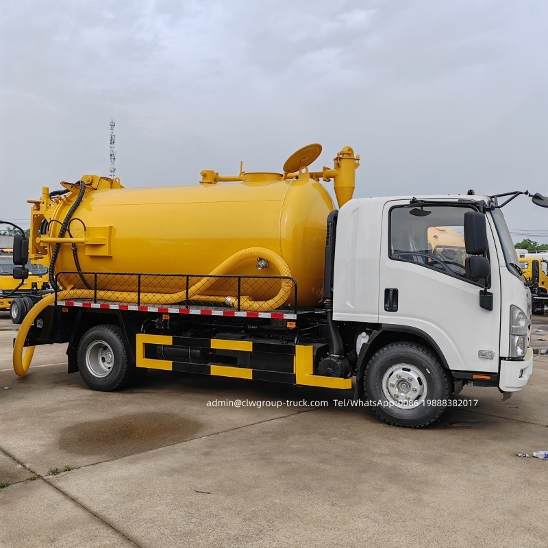 isuzu sewage waste truck