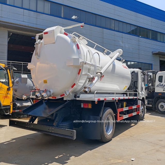 sewage truck sucker