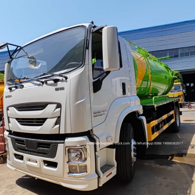 isuzu sewage truck