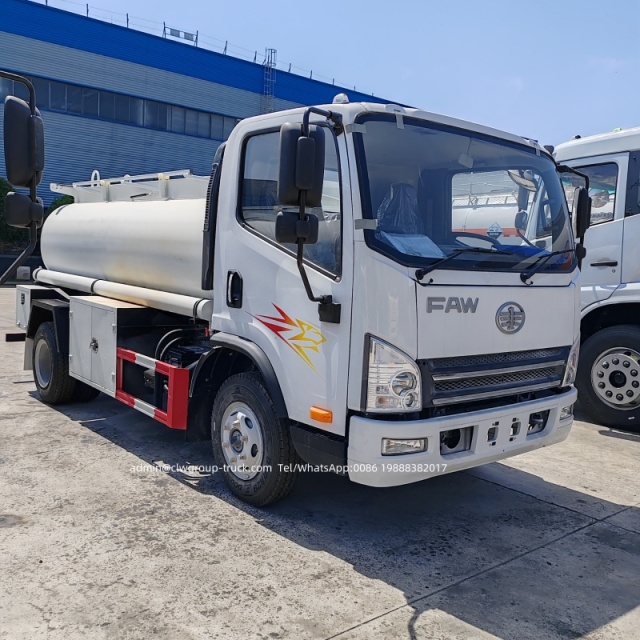 mini fuel tanker truck 4tons
