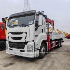 isuzu telescopic boom truck