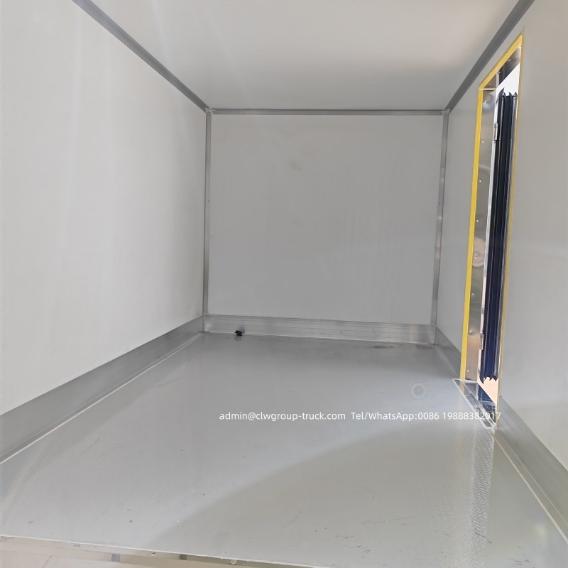 small 4x2 cold van refrigerated truck