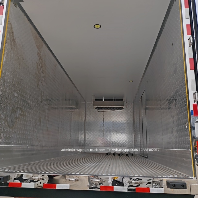 fiberglass skinned panels carrier truck body refrigerated truck