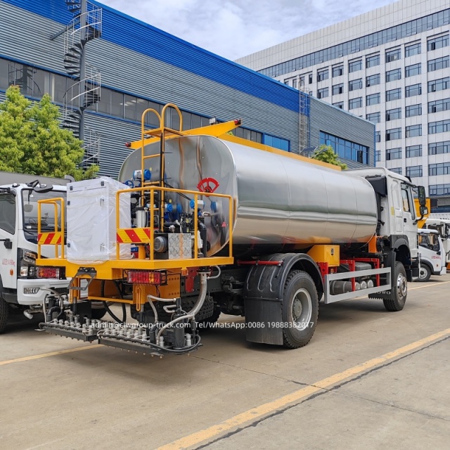 bitumen sprayer manufacturer