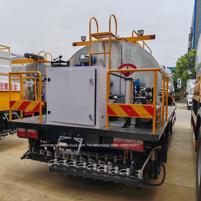 Sinotruk howo 14tons road repair asphalt paving truck,Chengli Special Automobile Co.,Ltd,Sinotruk howo 14000l road tanker heated asphalt spreader truck