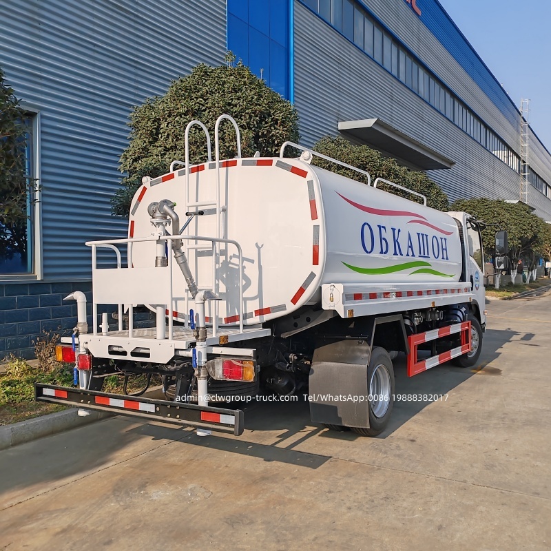 isuzu 6 wheeler water tank truck