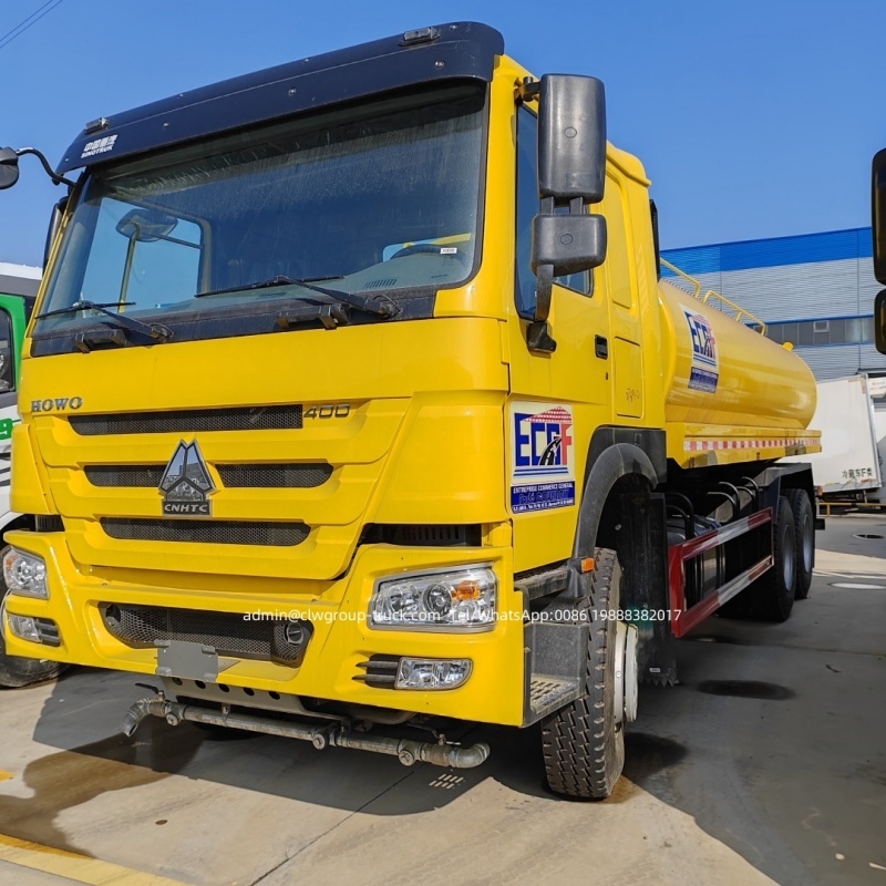 sinotruck water bowser