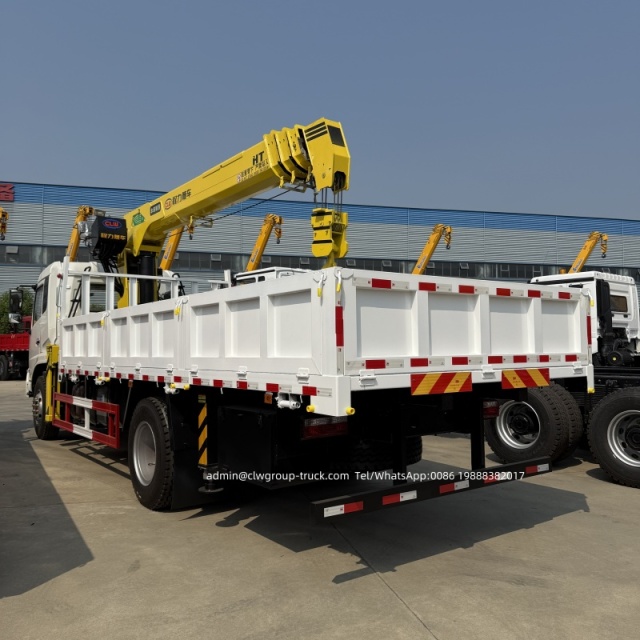 clw truck with crane price 