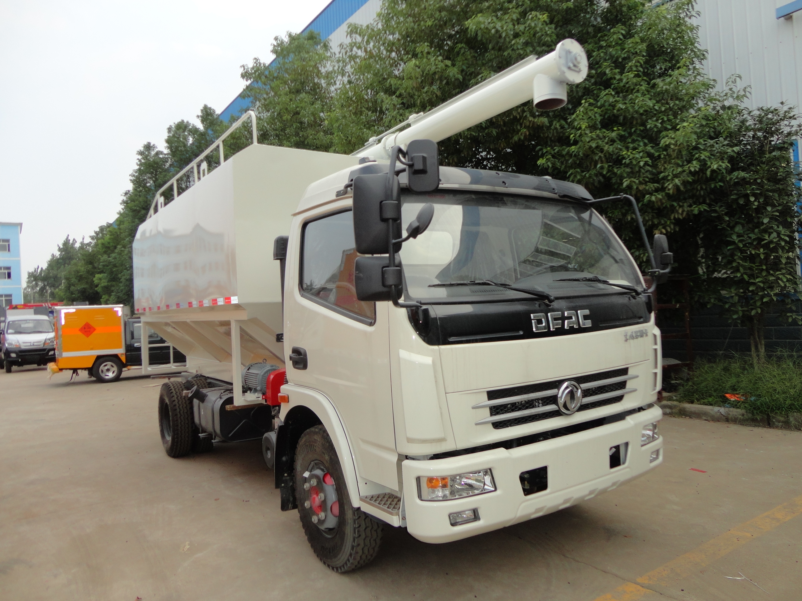 pellet feed tanker5 t bulk feed tank