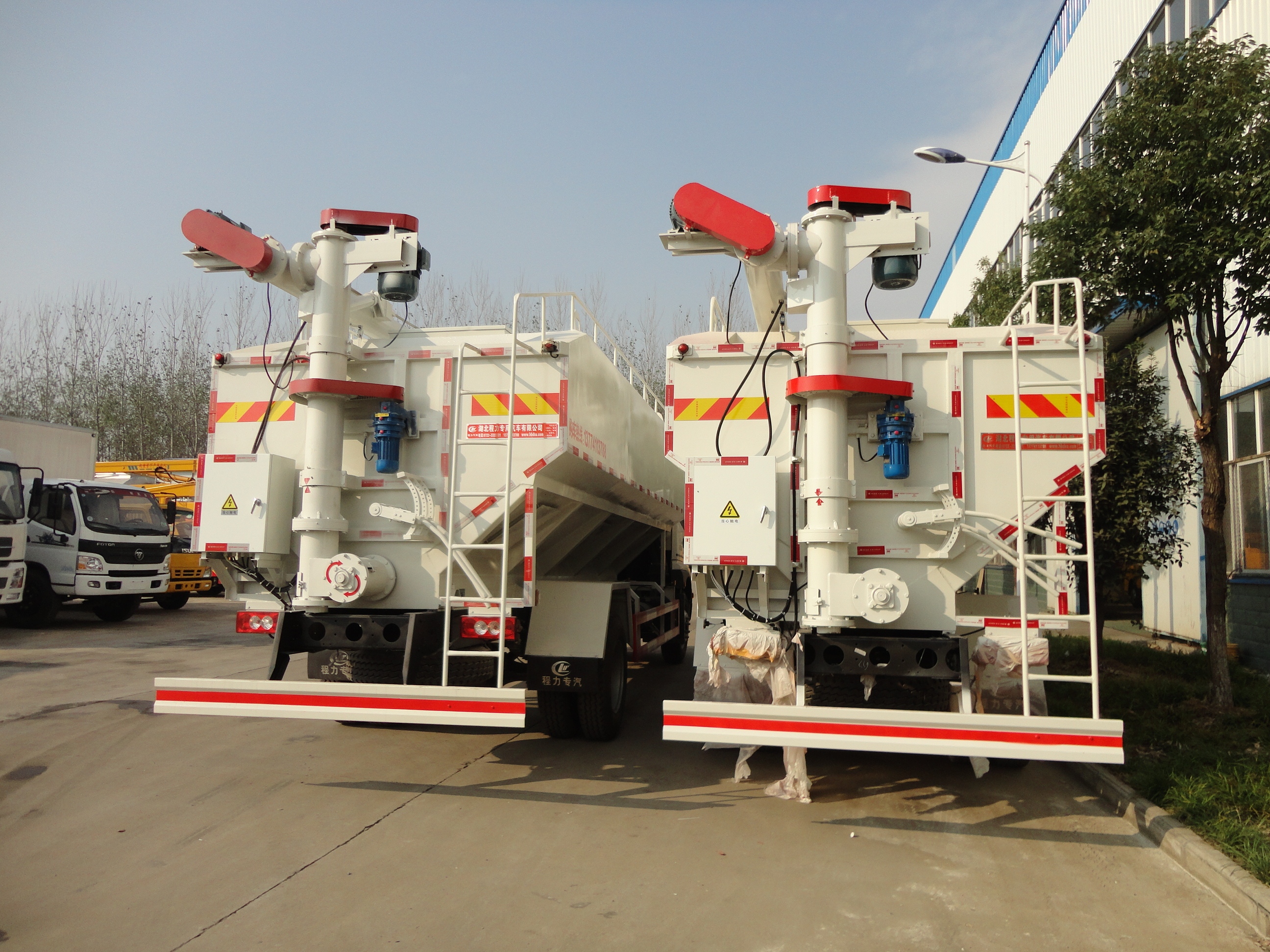 poultry truck feed distributors