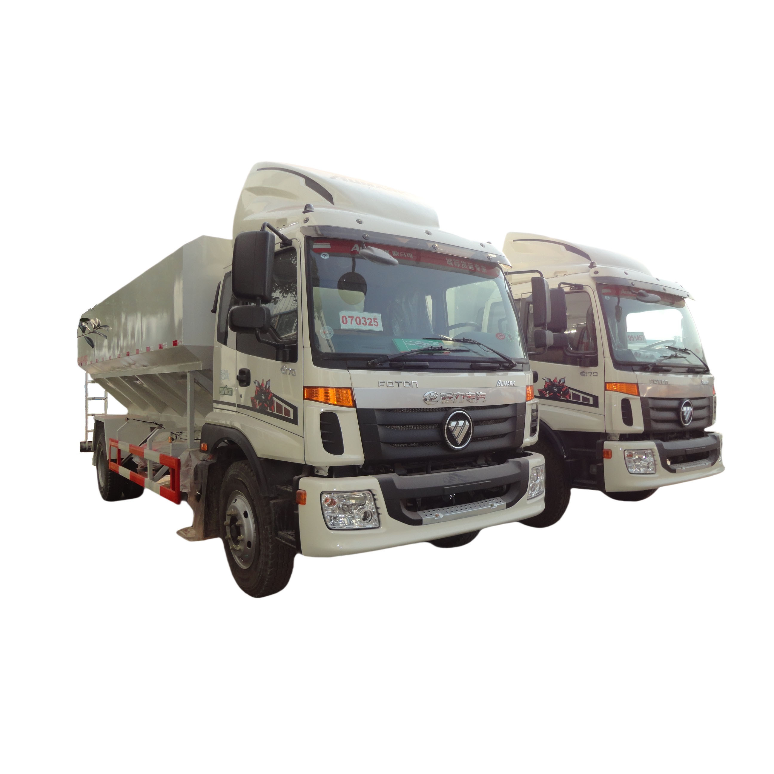 bulk feed delivery truck
