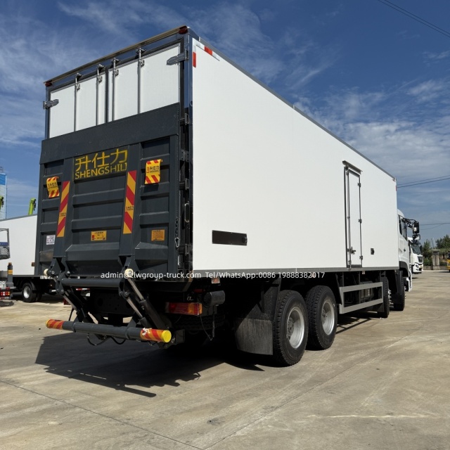 Dongfeng 8X4 12 wheeler 30tons 26ft refrigerated truck body manufacturers truck with liftgate for sale,Chengli Special Automobile Co.,Ltd,Dongfeng  30tons 9.5m refrigerated body cold plate freezer truck with liftgate