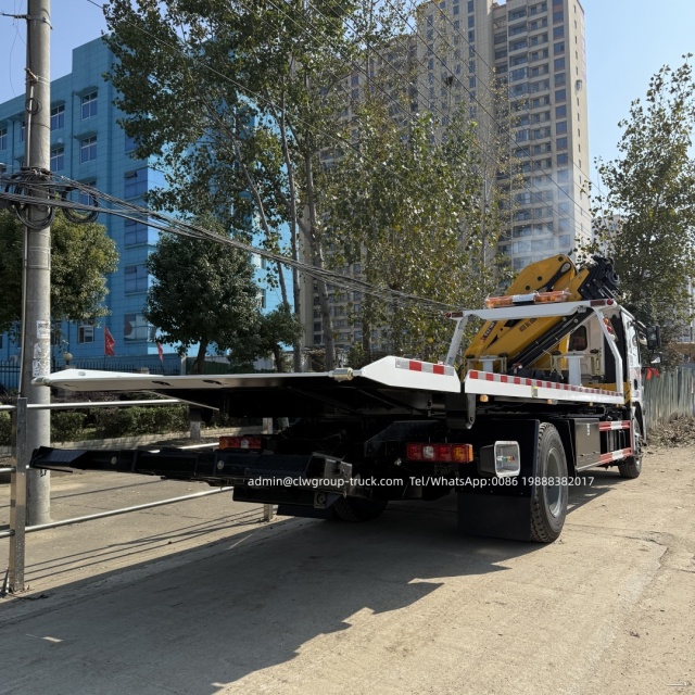 Shacman L3000 Road Rescue wrecker truck with Folding Arm Crane xcmg 8 tons,Chengli Special Automobile Co.,Ltd,Shacman road rescue wrecker tilt bed winch 8tons knuckle boom truck crane