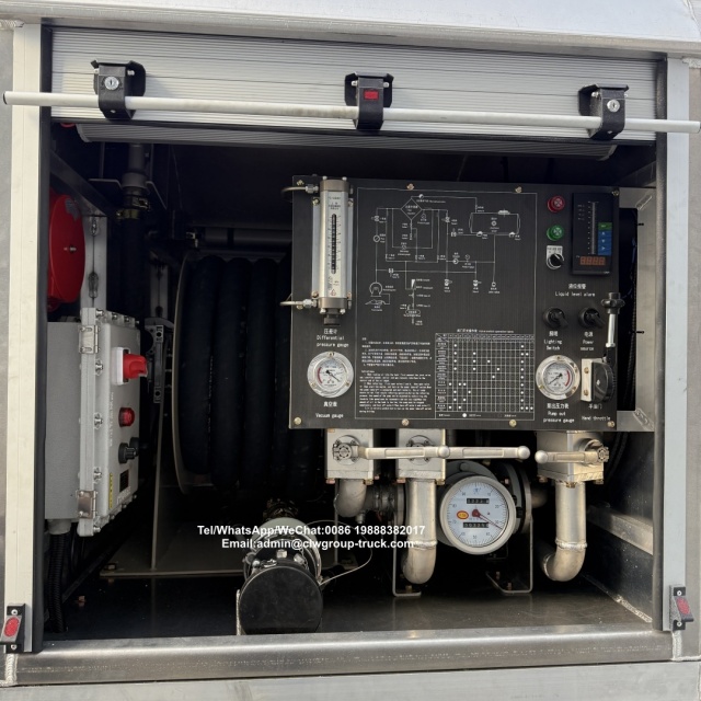 CLW brand 5000litres Jet A1 Refueler Mobile Aviation aircraft refuelling dispenser truck,Chengli Special Automobile Co.,Ltd,CLW 4500litres 5000litres Jet 1 aviation fuel dispensing aircraft refueling truck