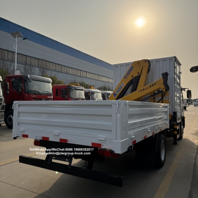Dongfeng hydraulic knuckle boom truck mounted xcmg 3.2tons folding arm crane,Chengli Special Automobile Co.,Ltd,Dongfeng hydraulic knuckle boom truck mobile lorry foling arm xcmg 3.2tons