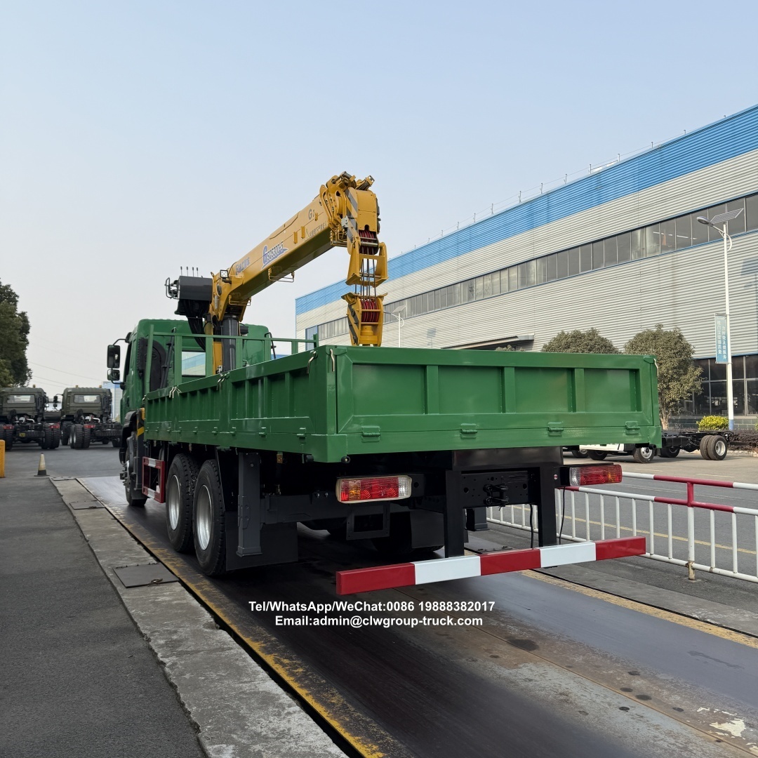 Dongfeng Liuqi Chenglong 6X4 truck-mounted lifting transport truck with SQS300-5 XCMG 12-ton straight arm crane,Chengli Special Automobile Co.,Ltd,Dongfeng Liuqi 6X4 lifting telescopic boom xcmg 12tons straight arm crane truck