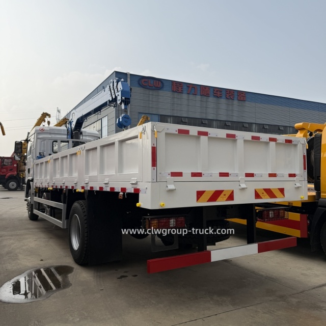 Shacman L3000 5 Ton 6.3Ton 7 Ton Hydraulic Truck Crane straight boom with Strong Power,Chengli Special Automobile Co.,Ltd,Shacman Cargo Truck with 5 6.3tons CLW Straight Boom crane dropside truck