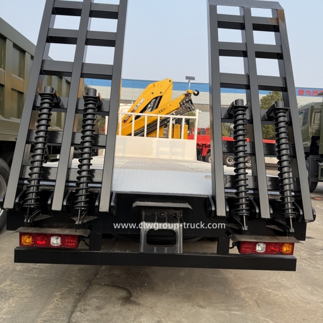 Shacman 5tons 6.3tons Low Bed Ladder Articulated Lift Folding Arm Boom Mounted Crane Truck,Chengli Special Automobile Co.,Ltd,Shacman flat Bed Ladder Articulated Lift Folding Arm Boom 5tons Crane Truck