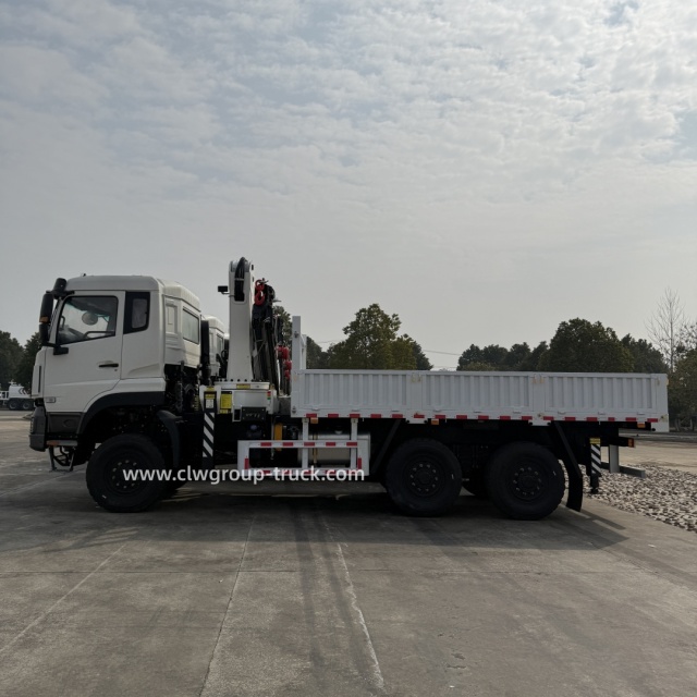 CLW 6X6 Fold Boom Truck Crane Hydraulic 12 Ton knuckle arm cargo truck,Chengli Special Automobile Co.,Ltd,CLW 6x4 6X6 Fold Boom Truck Crane Hydraulic 12 Ton knuckle arm cargo truck