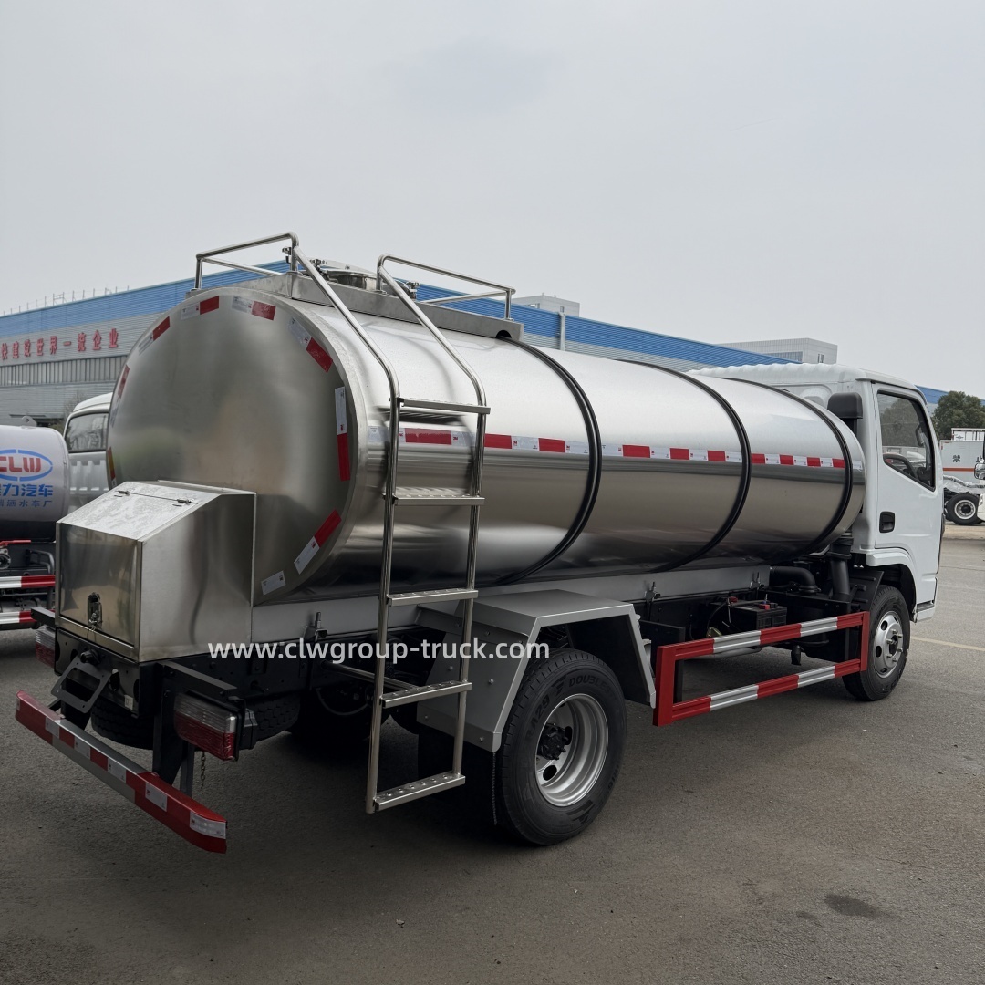 CLW Yunnei engine 90hp 5000litres 4X2 Stainless Steel Fresh Milk Tanker Transport Truck,Chengli Special Automobile Co.,Ltd,CLW Yunnei 90hp 5000litres Stainless Steel Fresh Milk Tanker Transport Truck