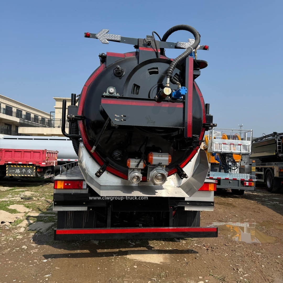 Cesspool Emptying Liquid Waste Toilet Septic Vacuum Pump Sucker truck,Chengli Special Automobile Co.,Ltd,Dongfeng 12m3 pressure washing jetting liquid waste truck with burner