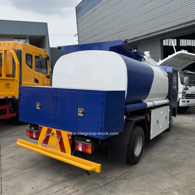 Sinotruk 4000litres 5000litres edible oil mobile refueling bowser dispenser truck,Chengli Special Automobile Co.,Ltd,Sinotruk 4m3 5m3 6m3 edible oil mobile fuel bowser refueling dispenser truck