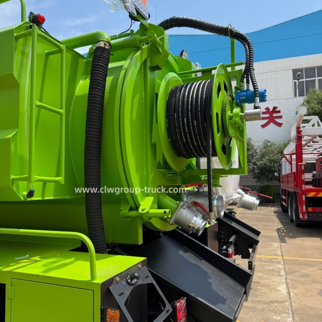 Isuzu 6m3 8m3 waste septic tank clw group vacuum sewing sewage truck,Chengli Special Automobile Co.,Ltd,Isuzu 6m3 8m3 waste septic tank fecal suction vacuum sewing sewage truck