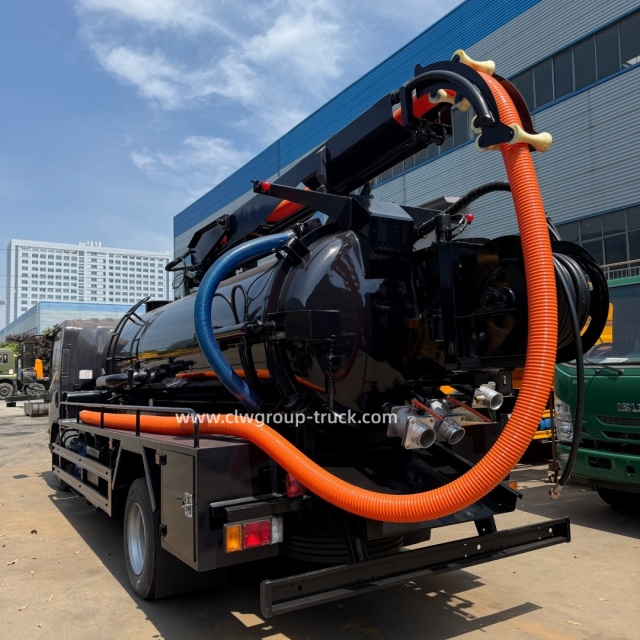 Wholesale 8tons high-pressure Euro5 fecal septic tank isuzu vacuum truck,Chengli Special Automobile Co.,Ltd,High pressure washer pump fecal tank septic suction isuzu vacuum truck
