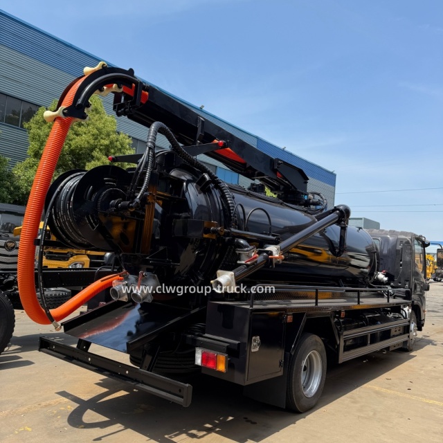 Wholesale 8tons high-pressure Euro5 fecal septic tank isuzu vacuum truck,Chengli Special Automobile Co.,Ltd,High pressure washer pump fecal tank septic suction isuzu vacuum truck