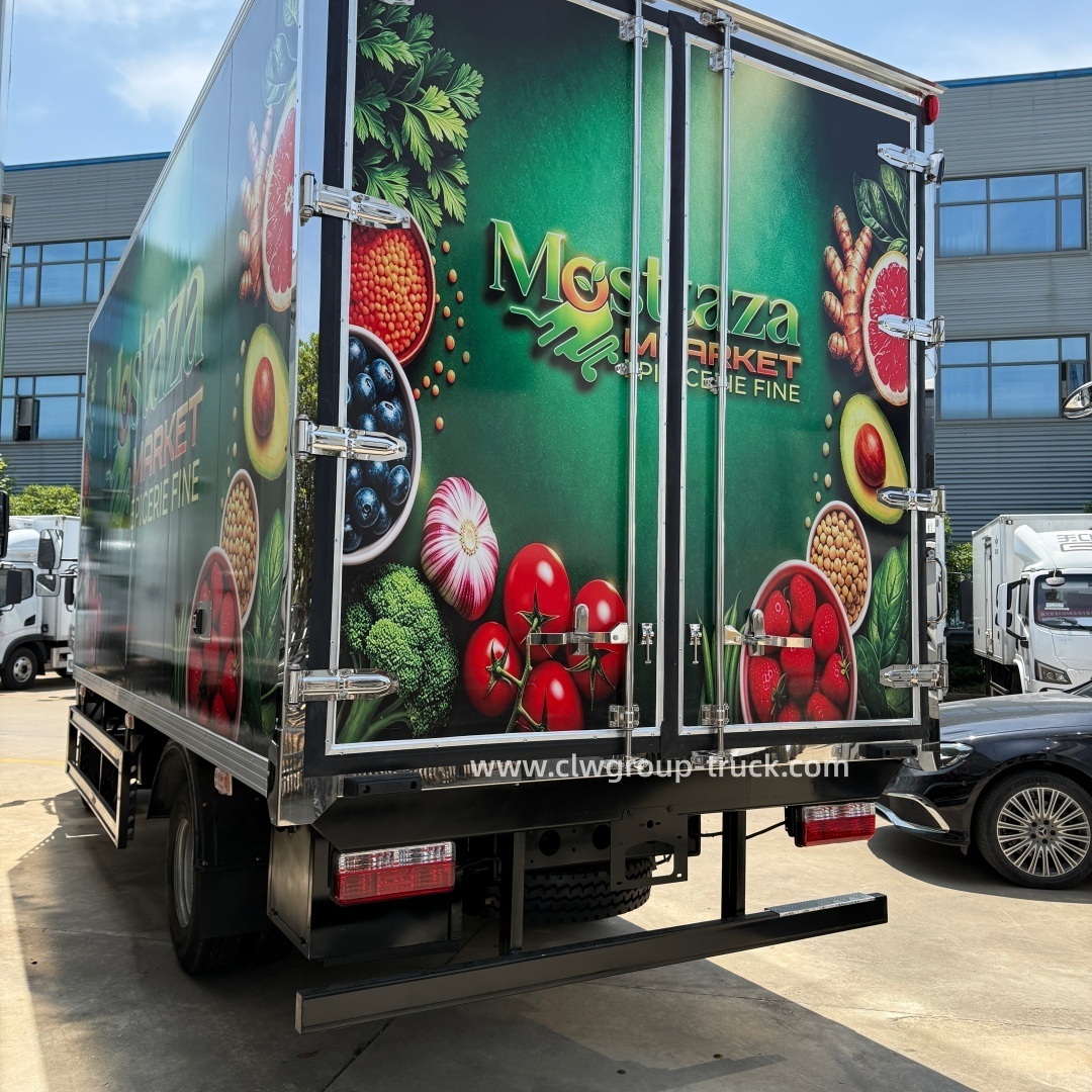 CLW 4x2 4x4 6tons freezer van food refrigerator truck,Chengli Special Automobile Co.,Ltd,CLW 4x2 4x4 small light 4x2 6tons freezer van food refrigerator truck