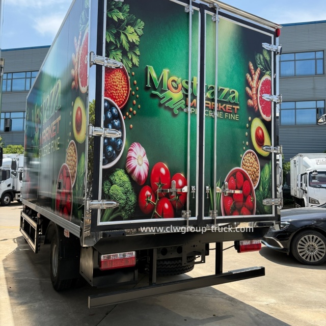 CLW 4x2 4x4 6tons freezer van food refrigerator truck,Chengli Special Automobile Co.,Ltd,CLW 4x2 4x4 small light 4x2 6tons freezer van food refrigerator truck