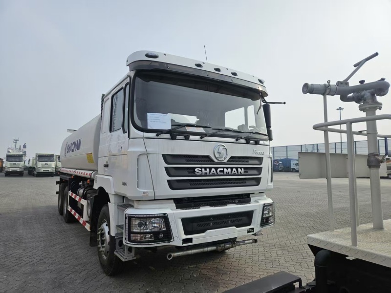 F3000 6X4 WATER BOWSER