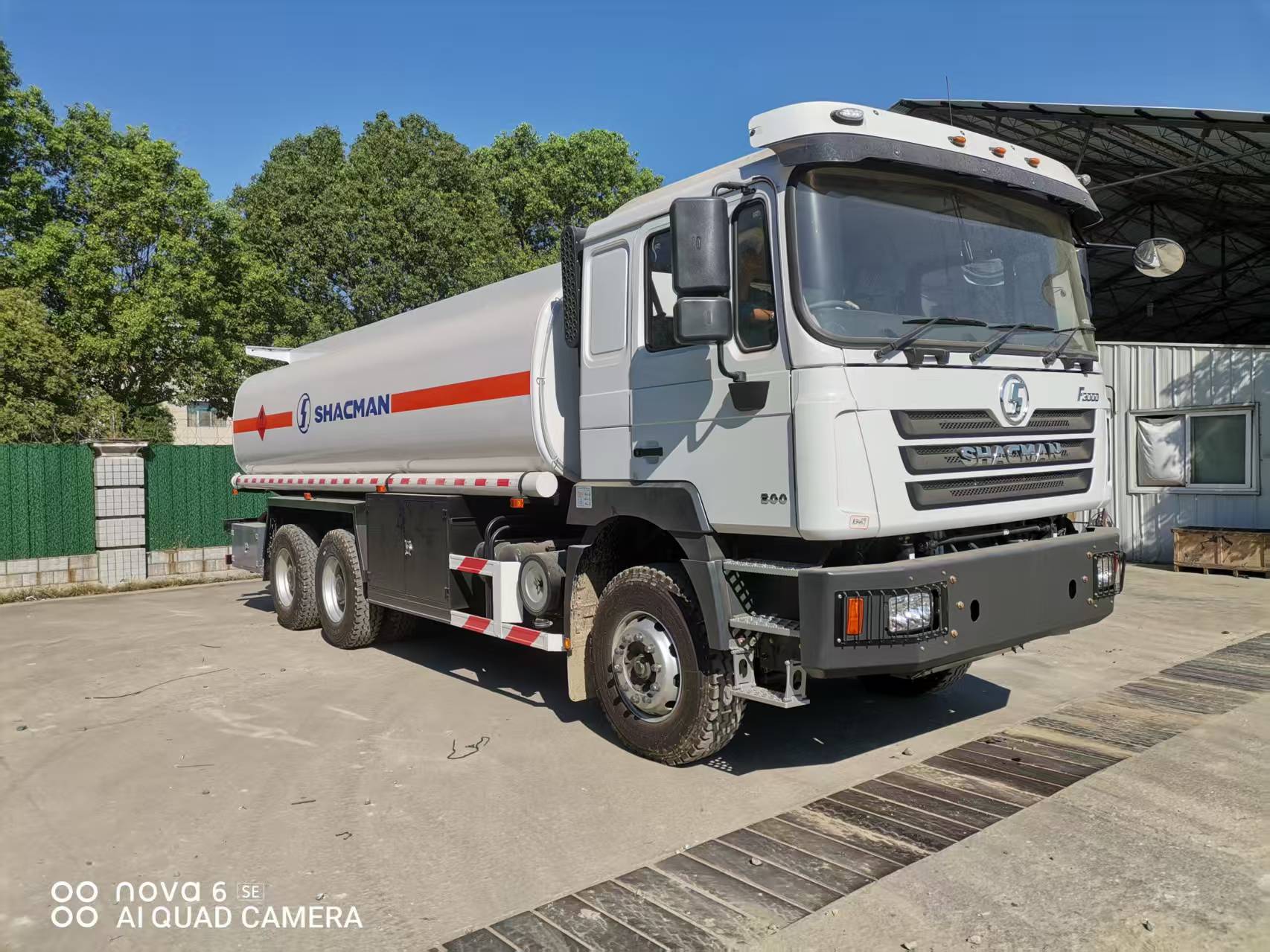 F3000 6X4 FUEL TANKER