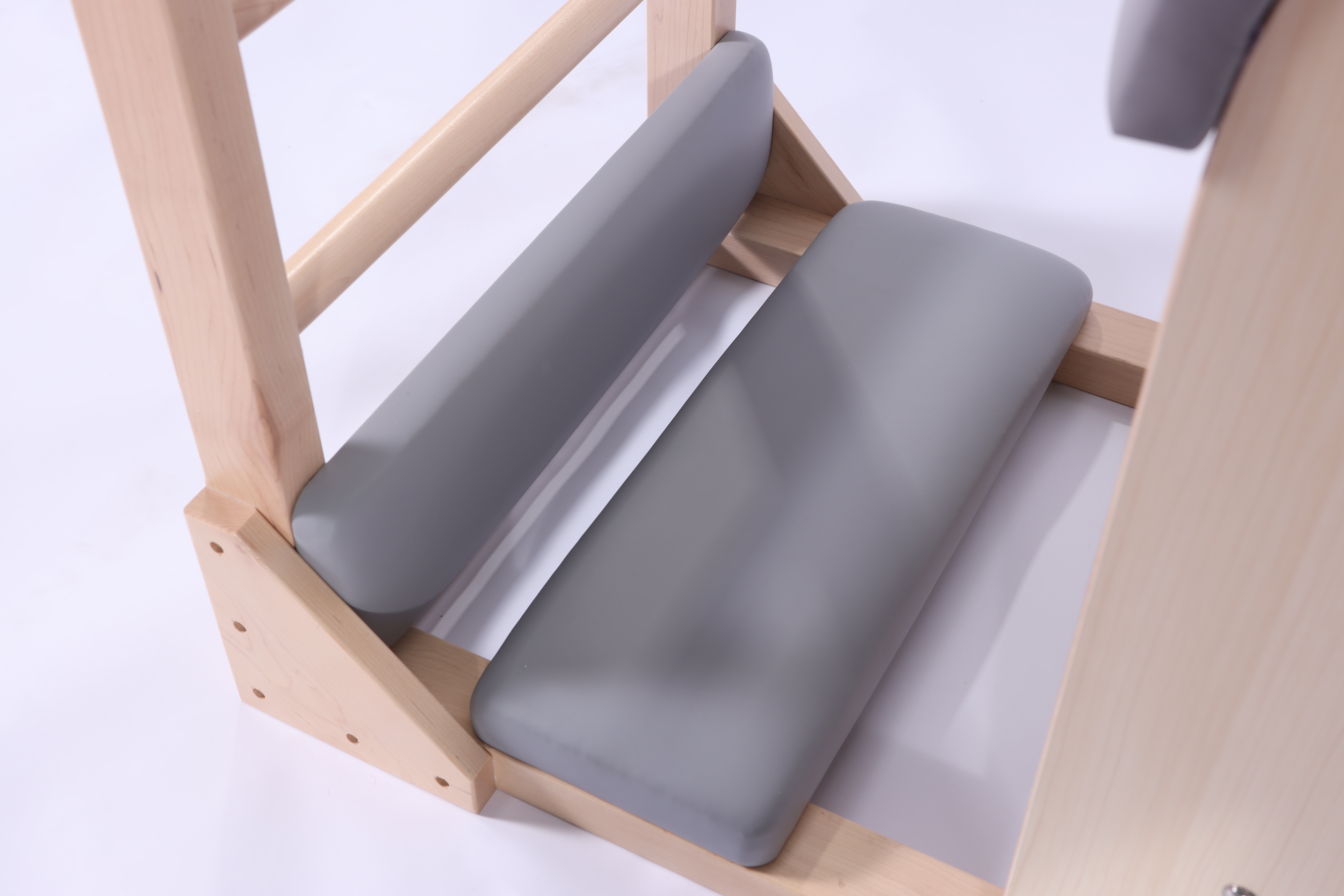 Maple Ladder Barrel