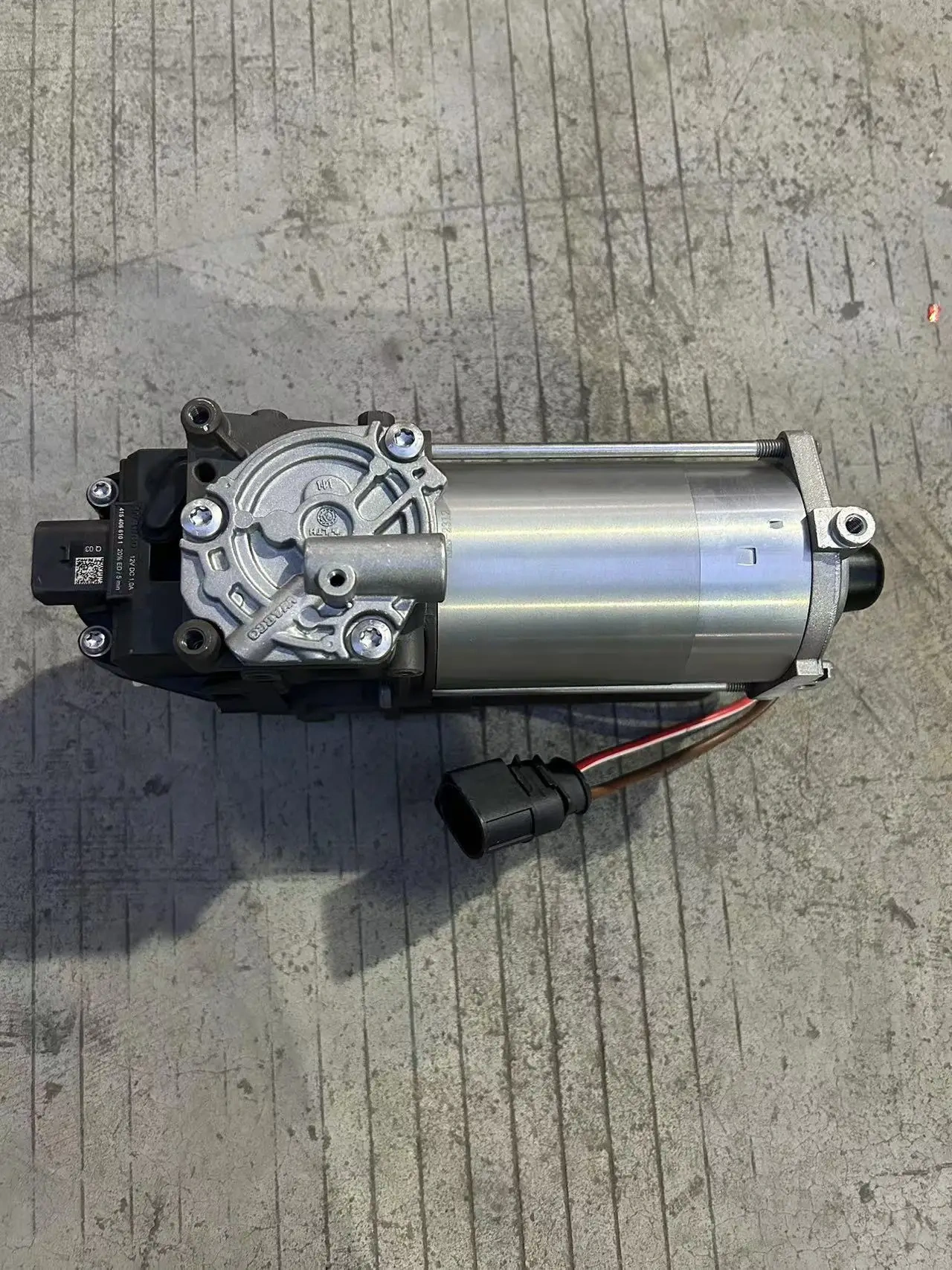 Applicable to Tesla Models Modelx air Pump Chassis Suspension with Original Brand New Part Number 1027911