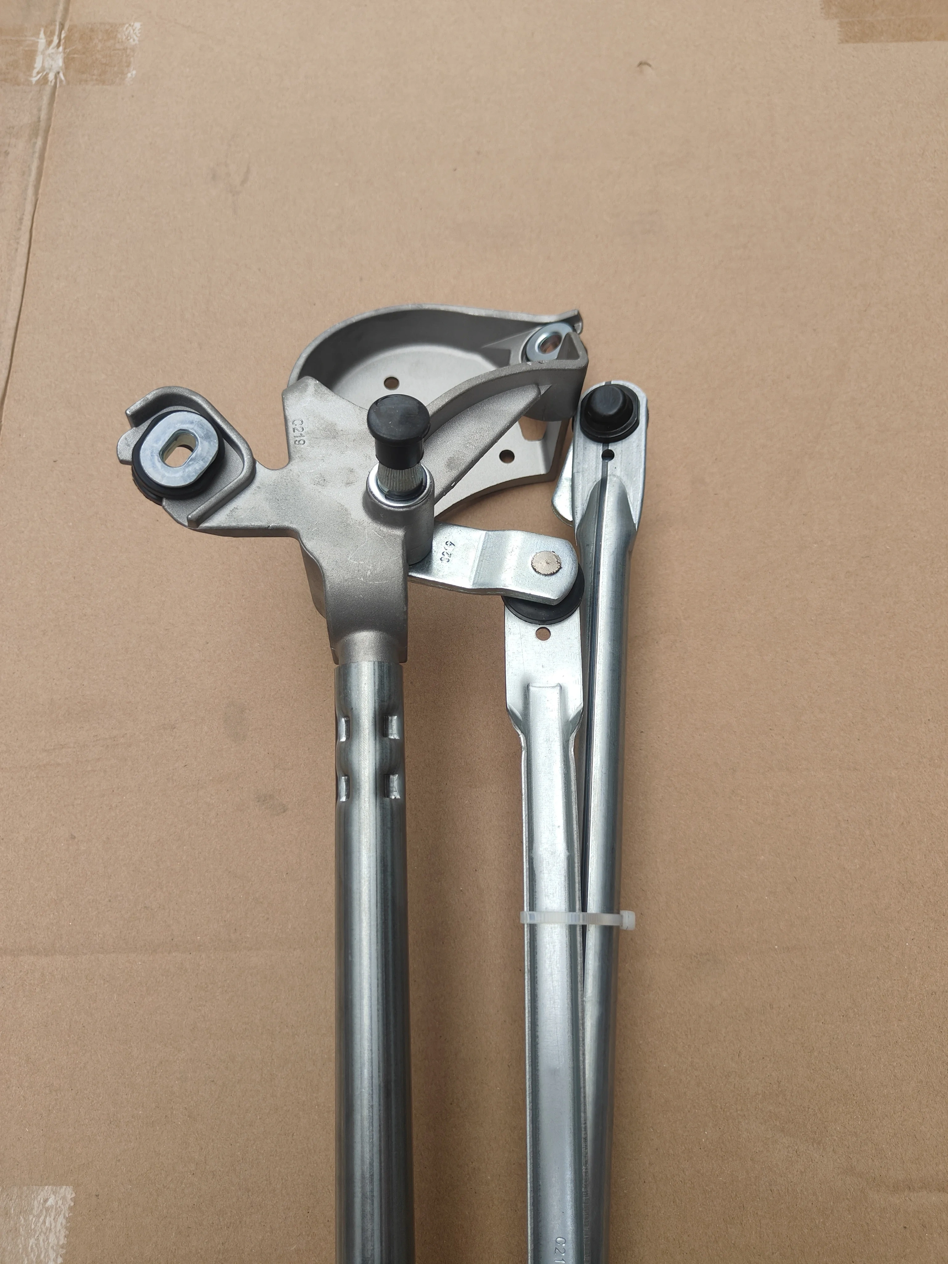 For Tesla MODELS Wiper Linkage Rod New Chinese Manufacturing to Solve the Problem of Scraper Cover