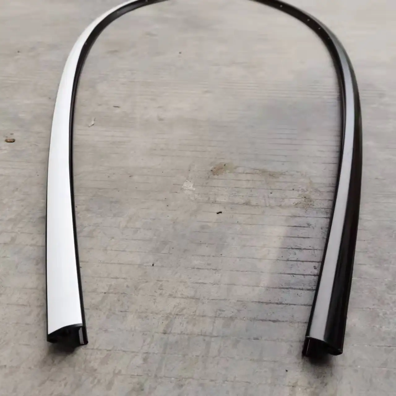 For 2021 Tesla Model Y Roof Trim 1495730-00-C 1495731-00-C Original Parts