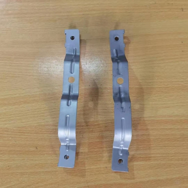 Suitable for Tesla Model 3 Front Bumper Left and Right Iron Brackets Leaf Plate Connectors Auto Parts