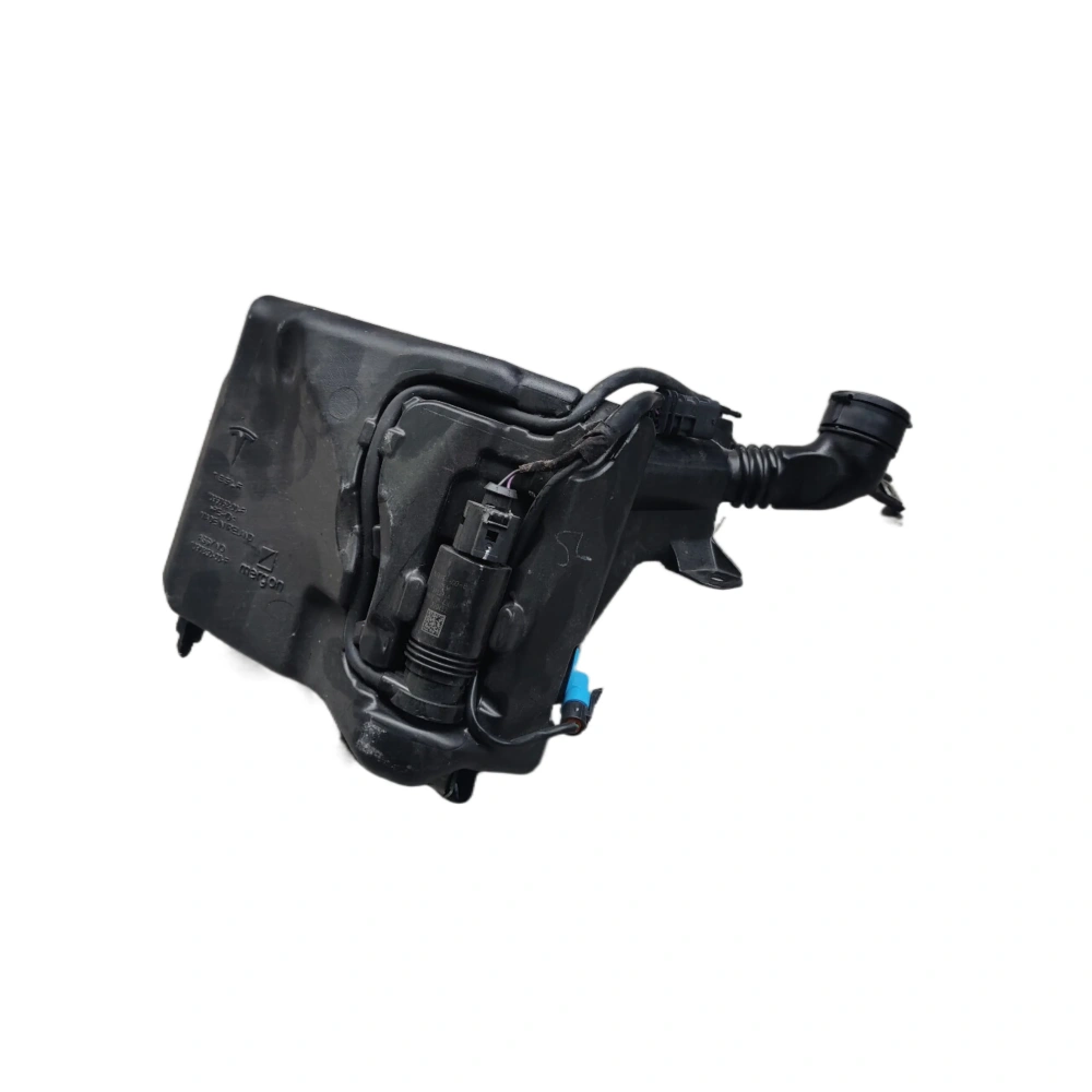 China Manufacturer Direct Sale Car Front Windshield Wiper Kettle 1096062 1090850 for 2021 tesla Model 3 Accessories