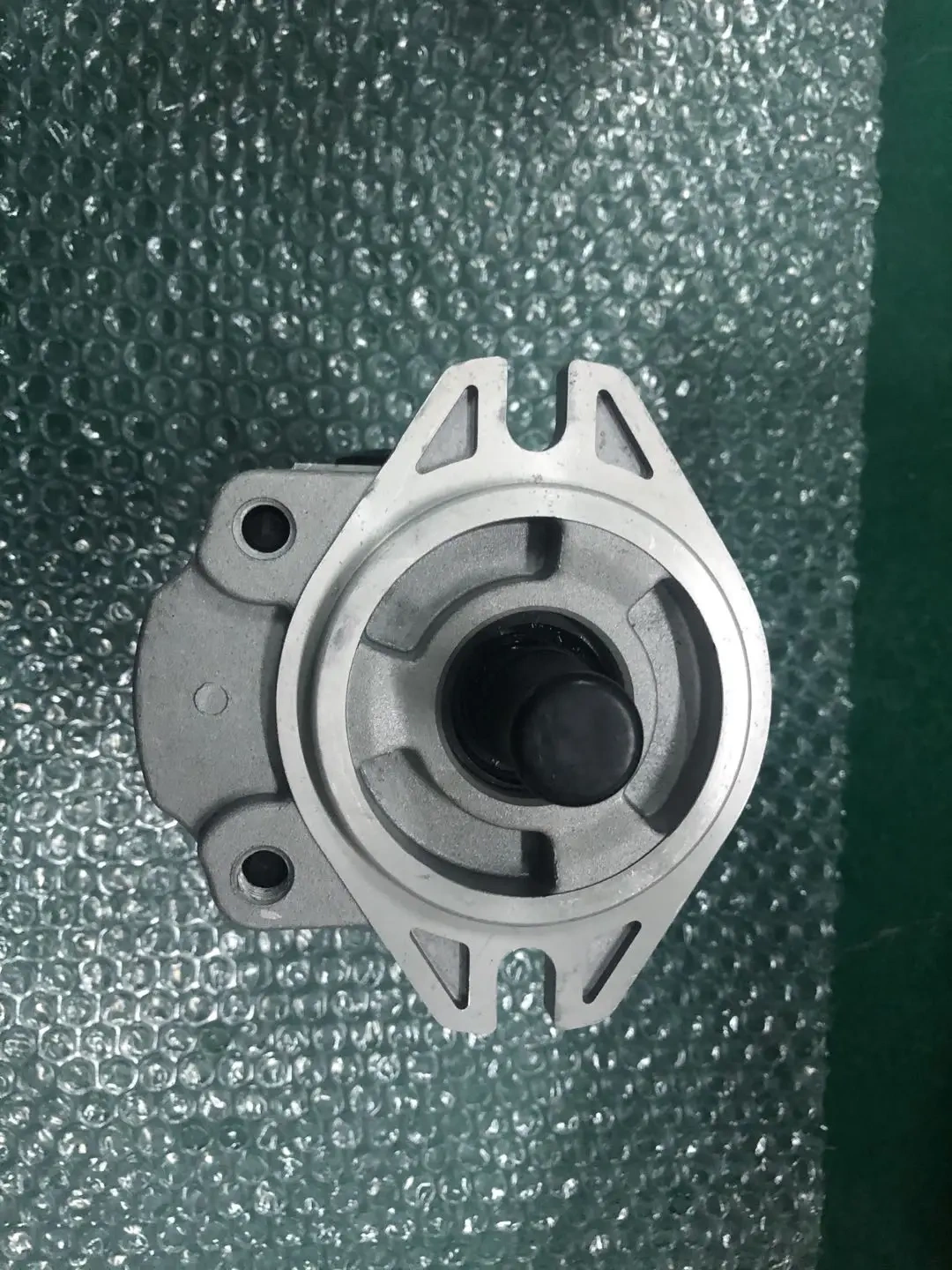 Forklift Parts OEM Forklift Parts Hydraulic Gear Pump 67130-23360-71 for TOYOTA FORKLIFT 7FD20-30 1DZ Engine