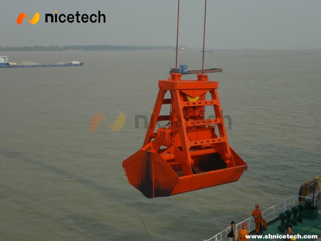 Wireless Remote Control Grab for ship loading