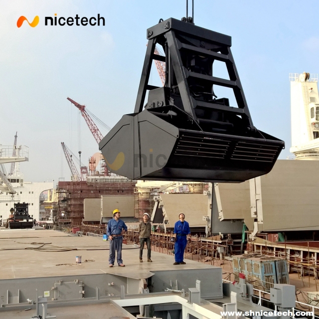 Wireless Remote Control Clamshell Grab